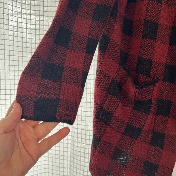 Guilty Cardigan - Picture 2 of 6